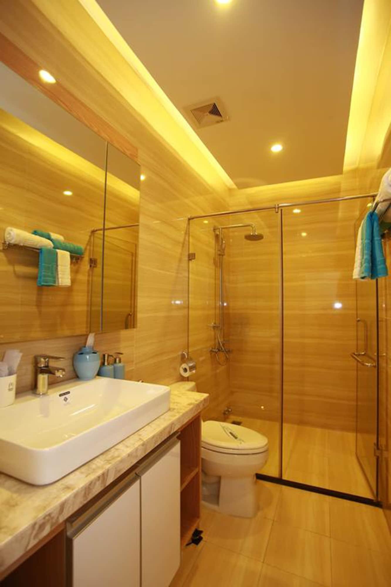 Mayfair & 2* Hanoi