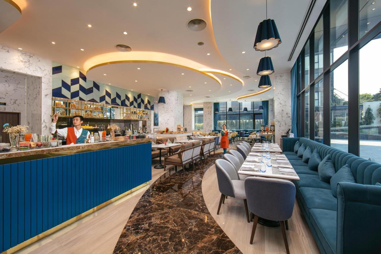 Moevenpick Living West 5*