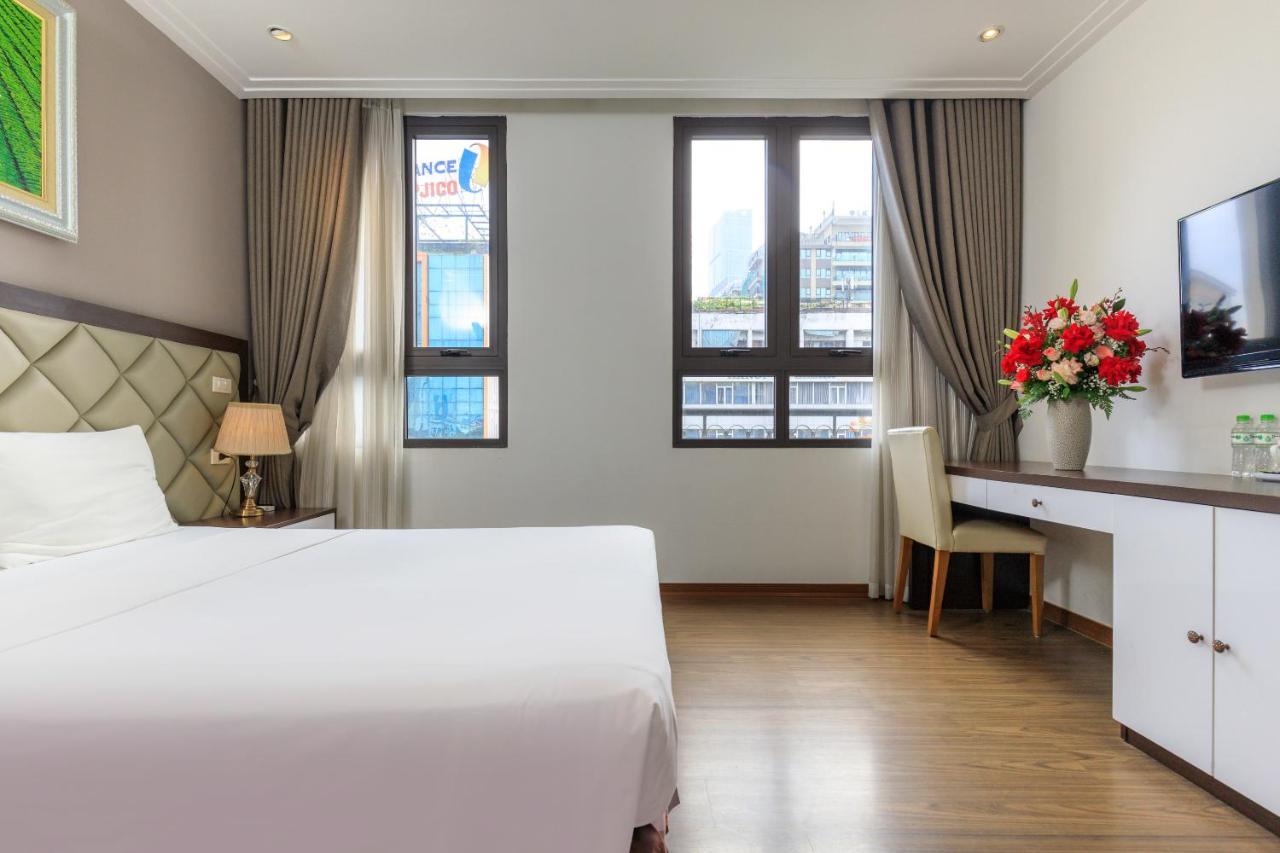 Hotel Yolo Wa Hanoi