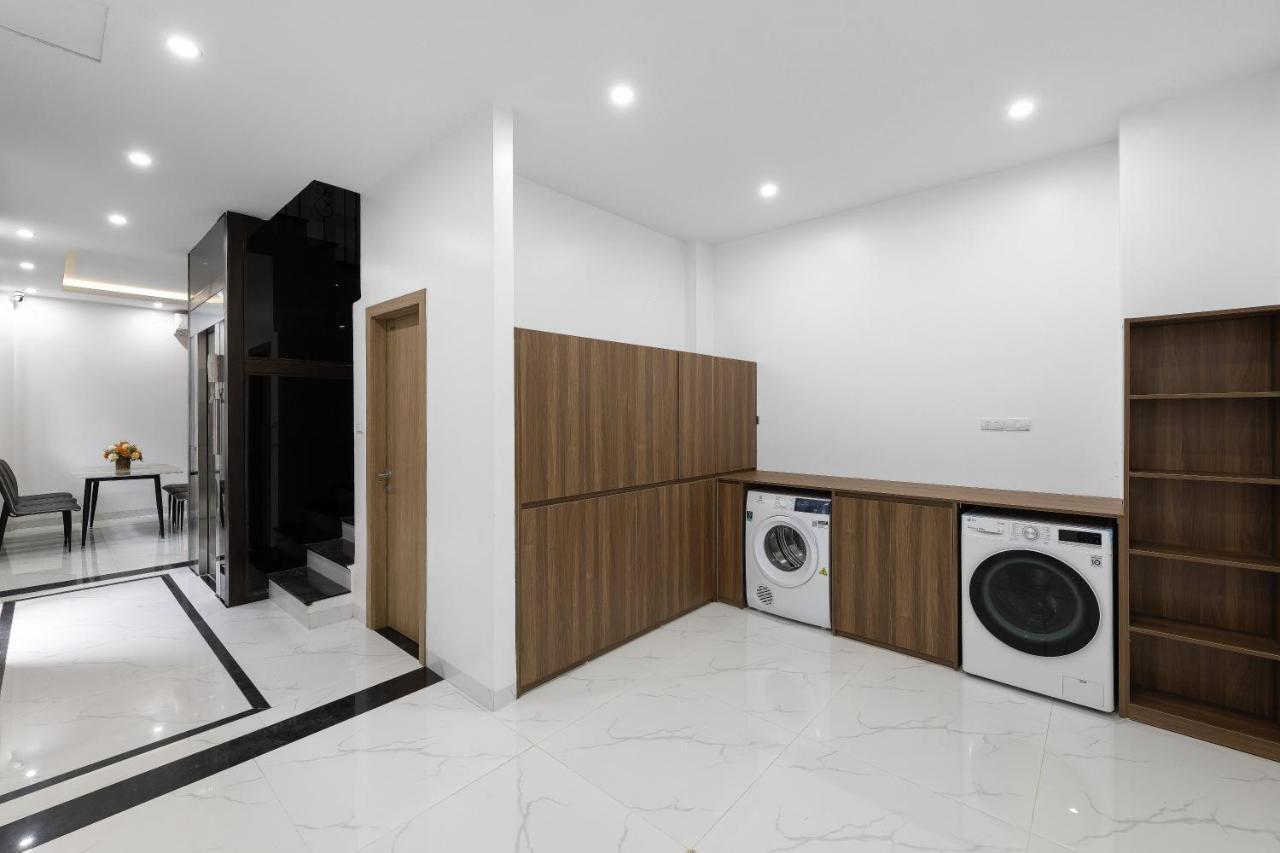 Ami House 1 *