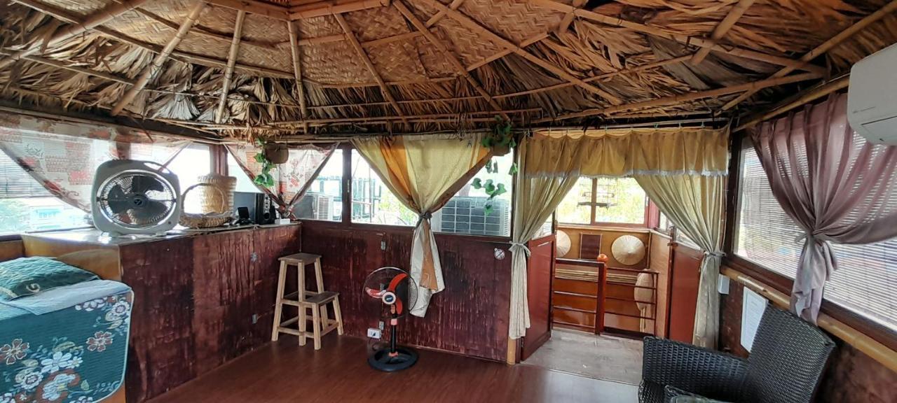 Green Homestay * Hanoi