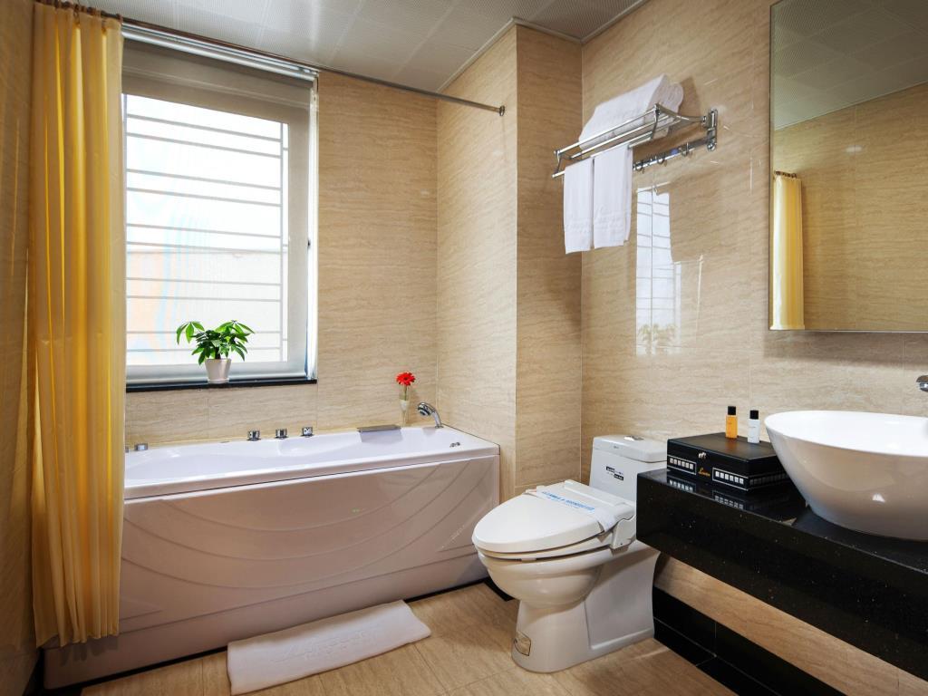 Luxeden 4* Hanoi