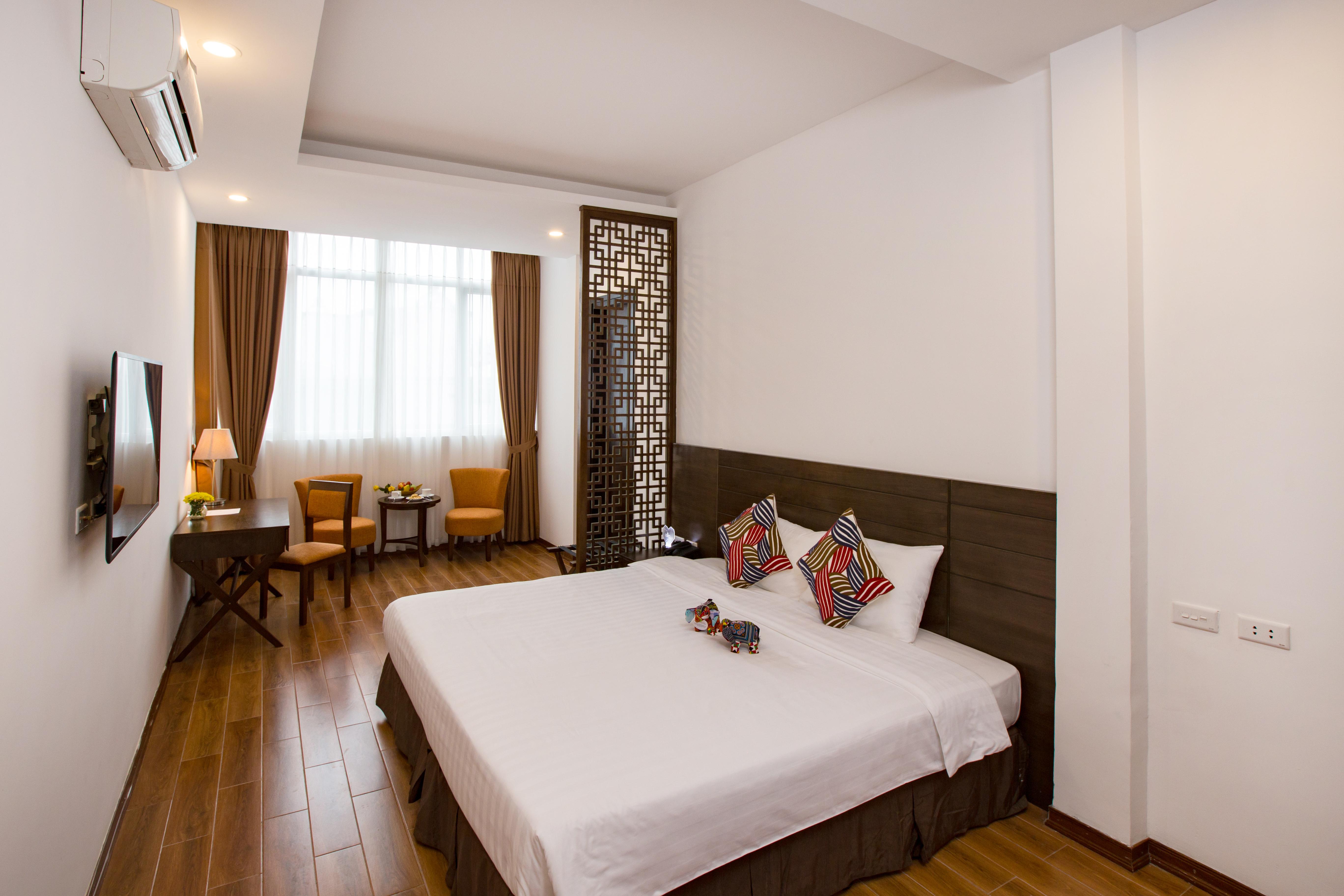 Thang Long Espana Hotel 3*