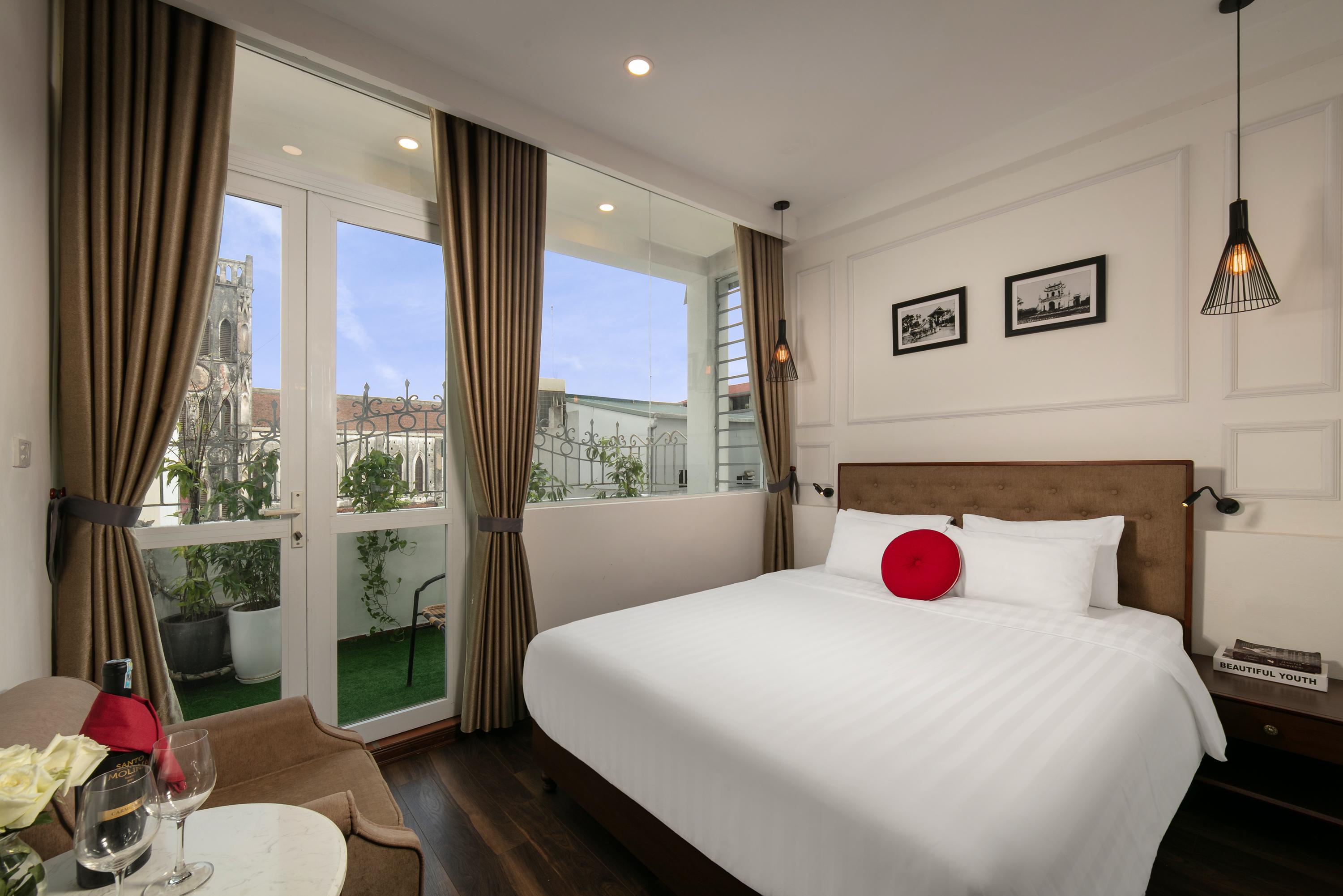 Vision Boutique Hotel 3*