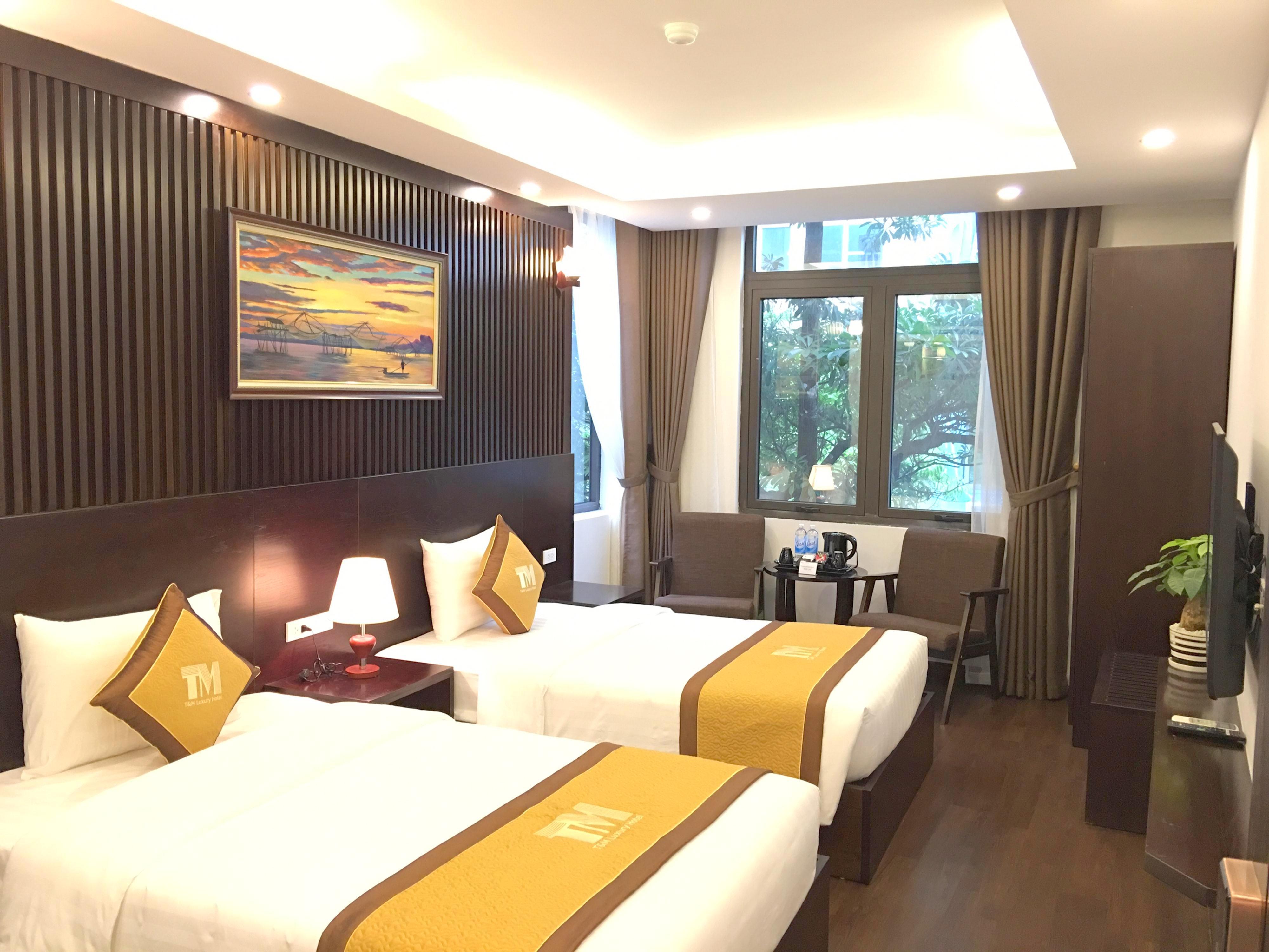 T&m Luxury Hotel