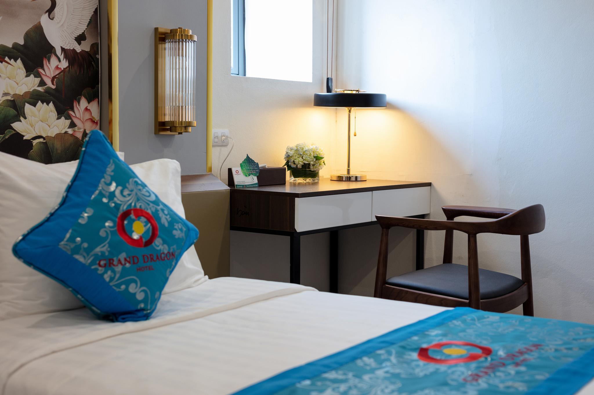 Hotel Grand Dragon 4*