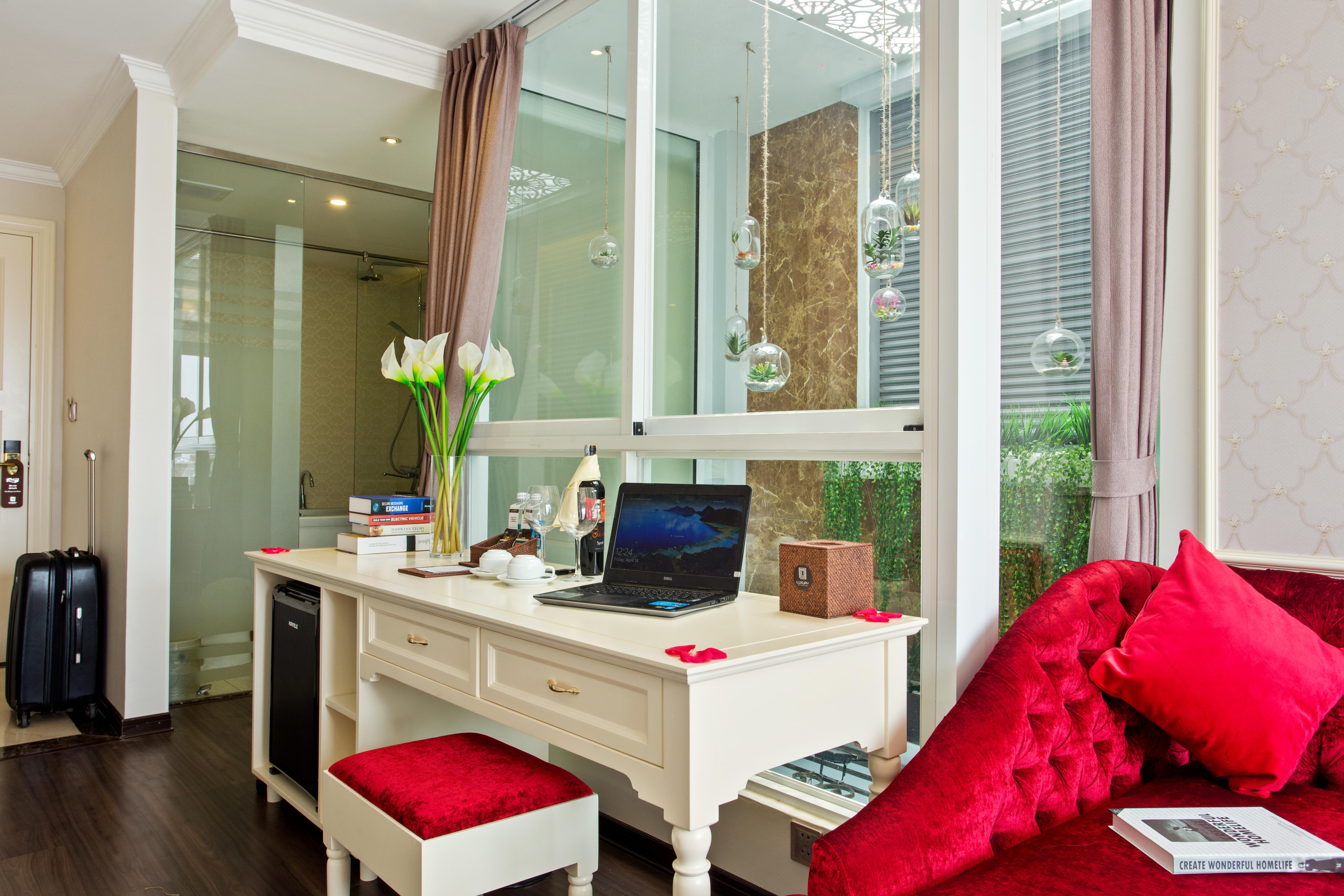 Luxury Old Quarter & Gym 4*