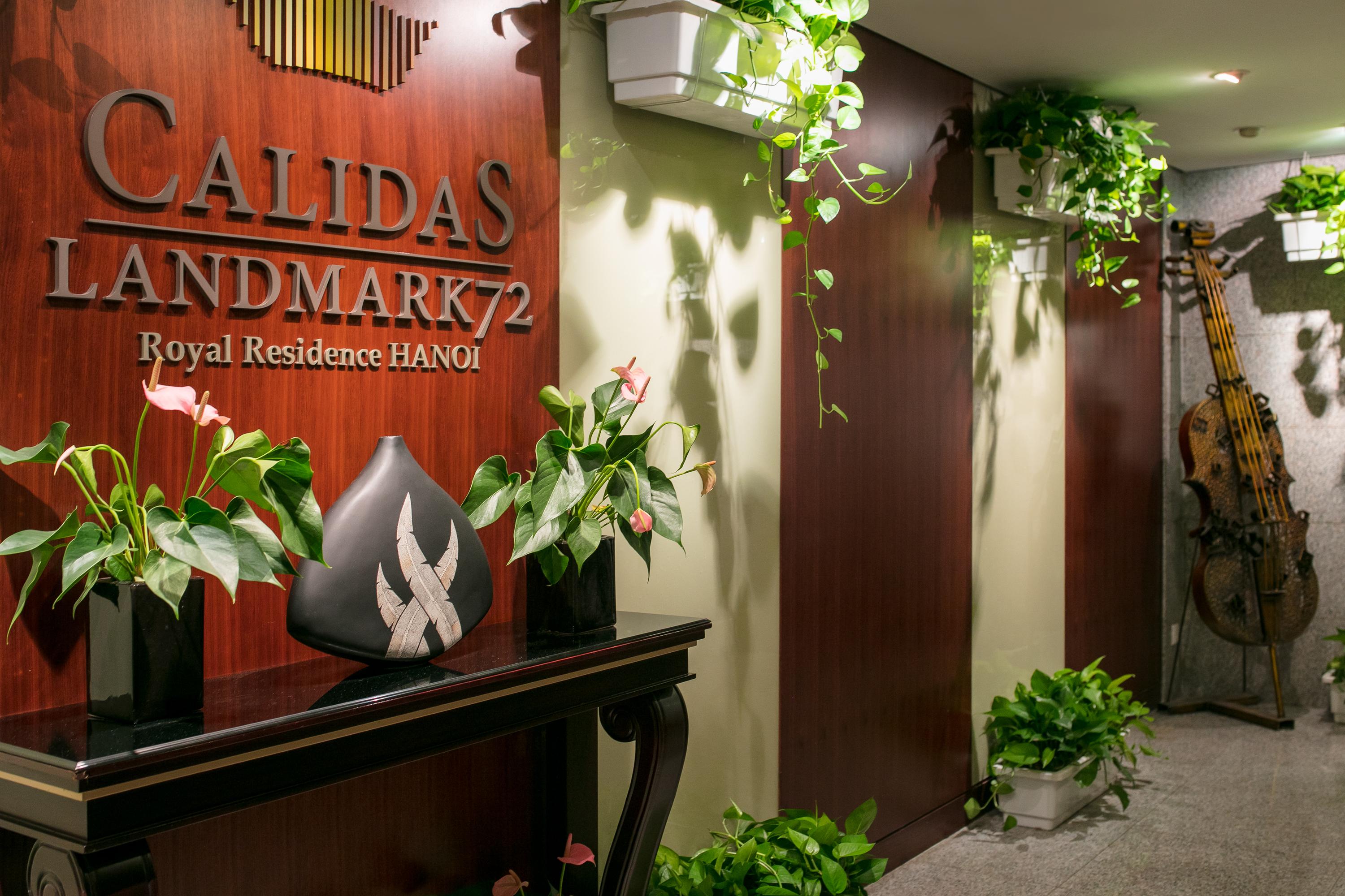 Calidas Landmark72 Royal Hotel 5*