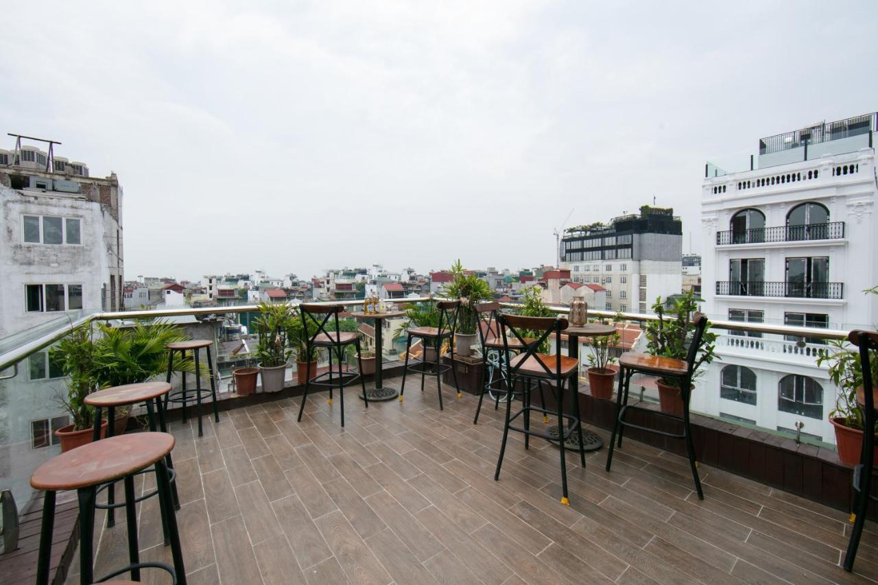 Downtown & Rooftop Bar Hostel