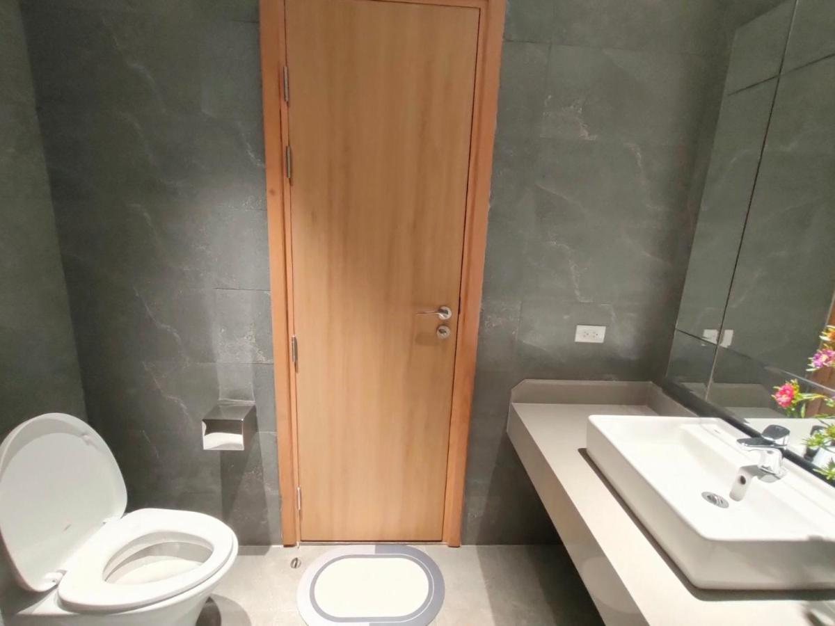 Hồng Gia Tuệ View Khách sạn hẻo lánh
