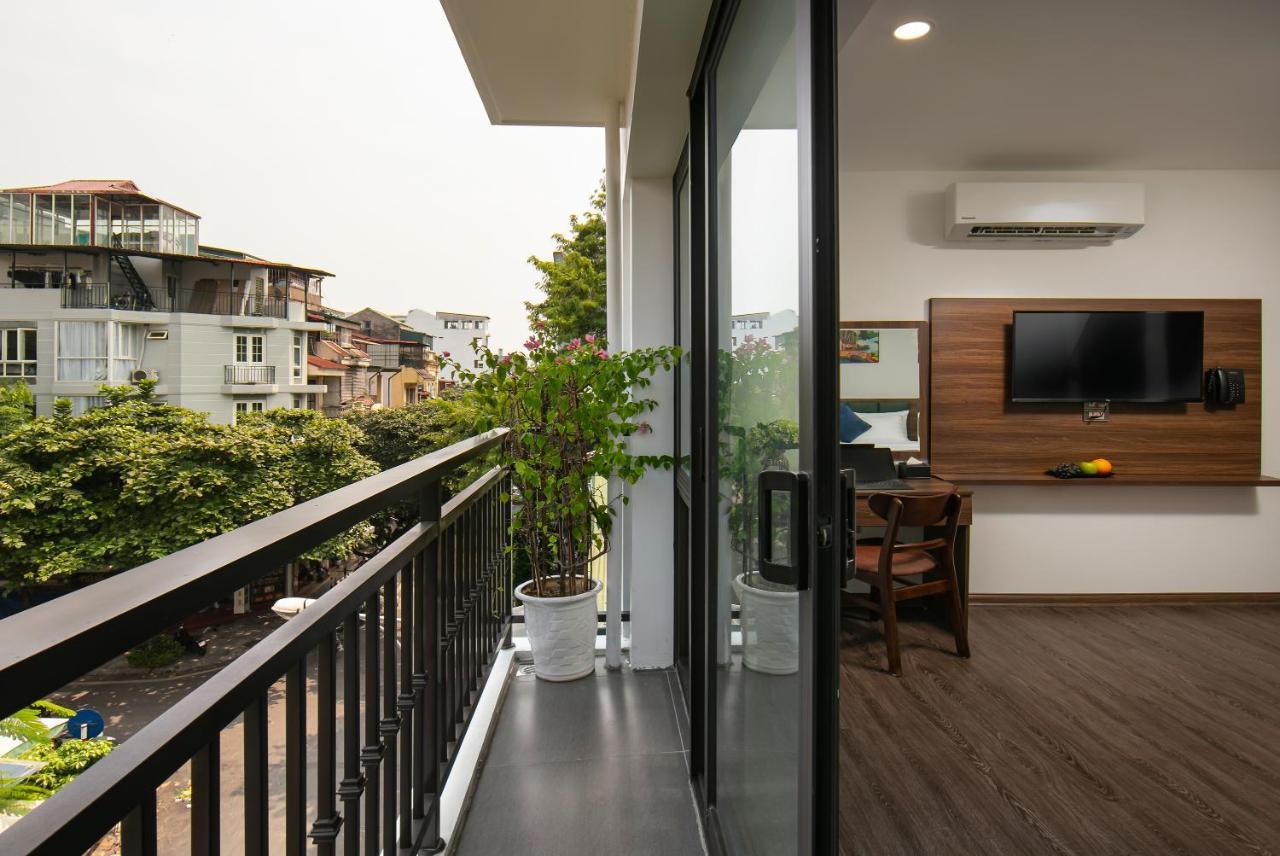 Khách sạn Premier