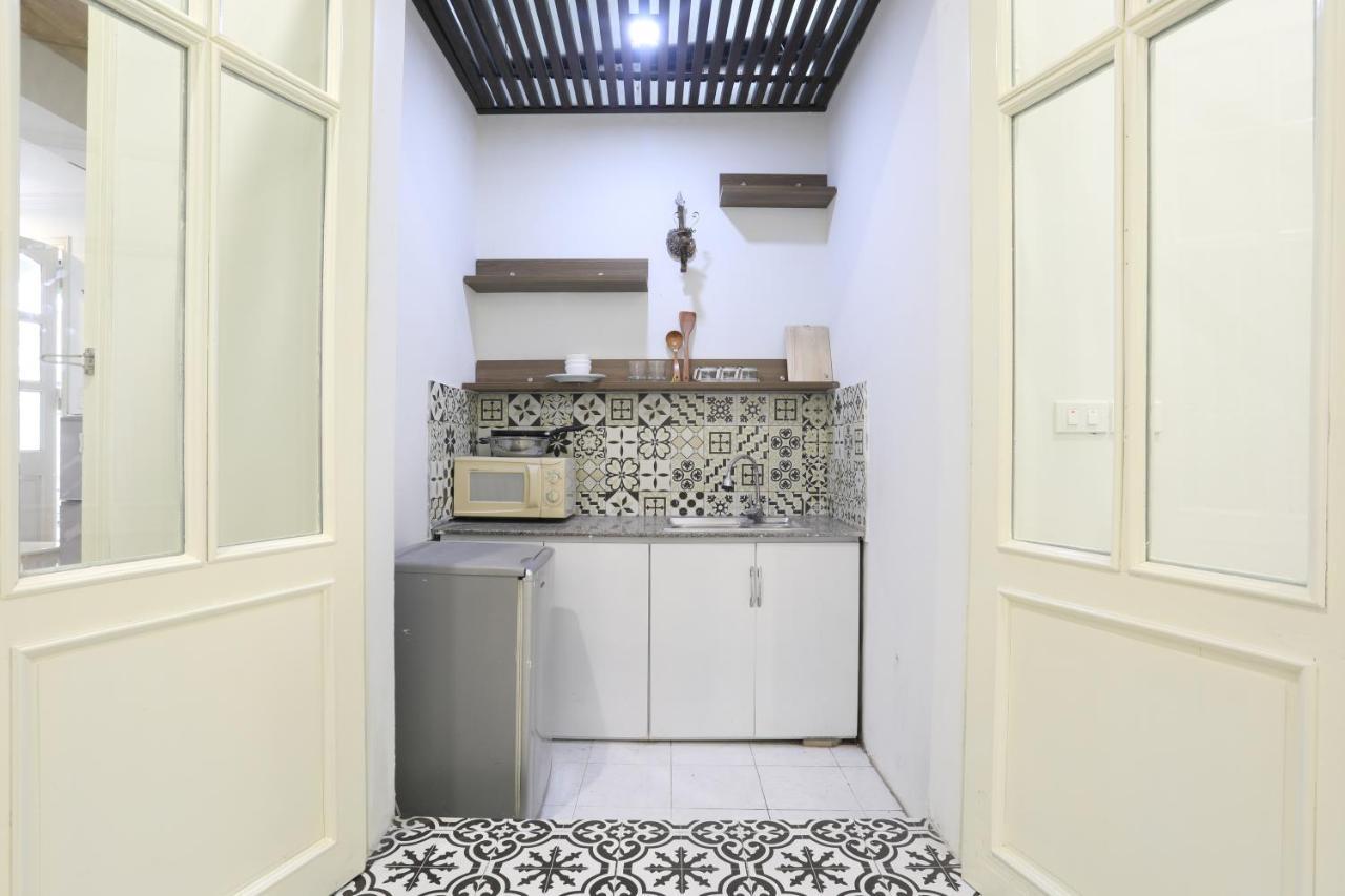 Centrally Located - Balcony Homestay Hà Nội