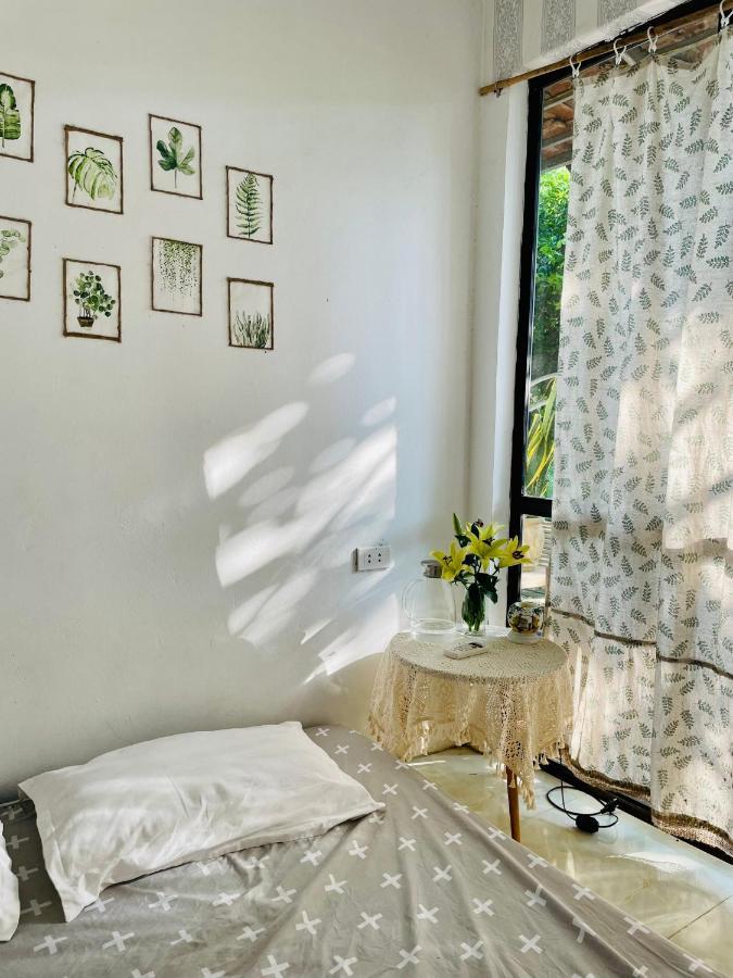 Country house Elephant House - Duong Lam Homestay *