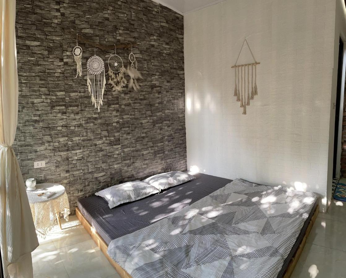 Elephant House - Duong Lam Homestay