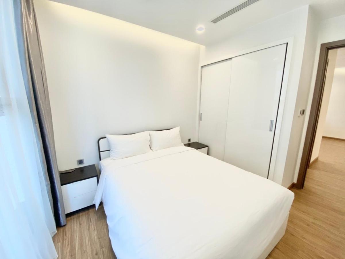 Apartment Hana Housing - Vinhomes Metropolis *