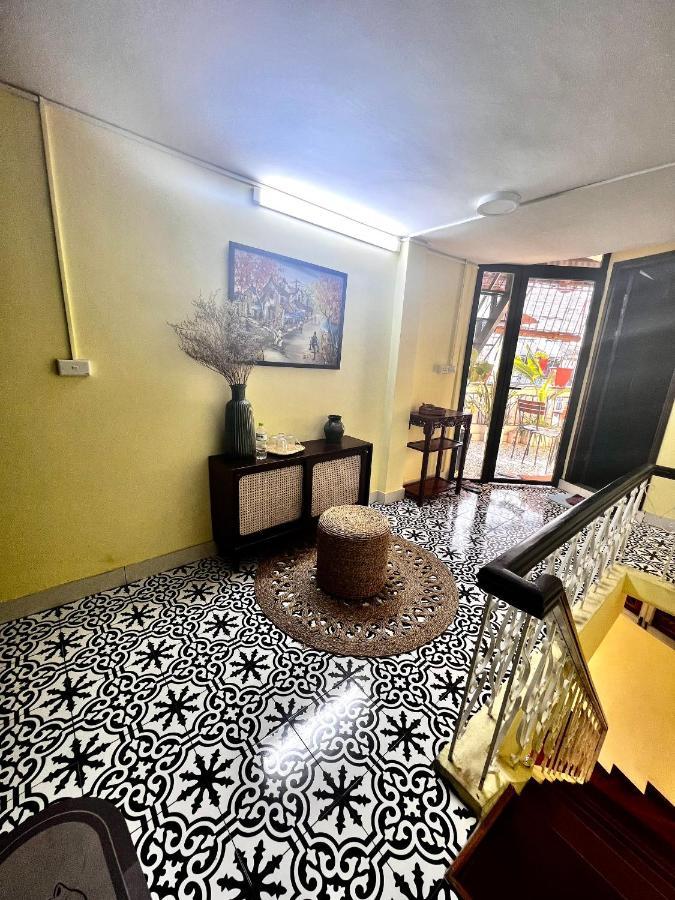 Rosy Old Quarter Homestay * Hanoi