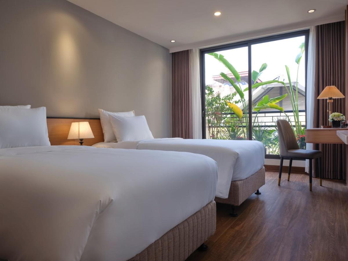 Hotel Minasi & 4*
