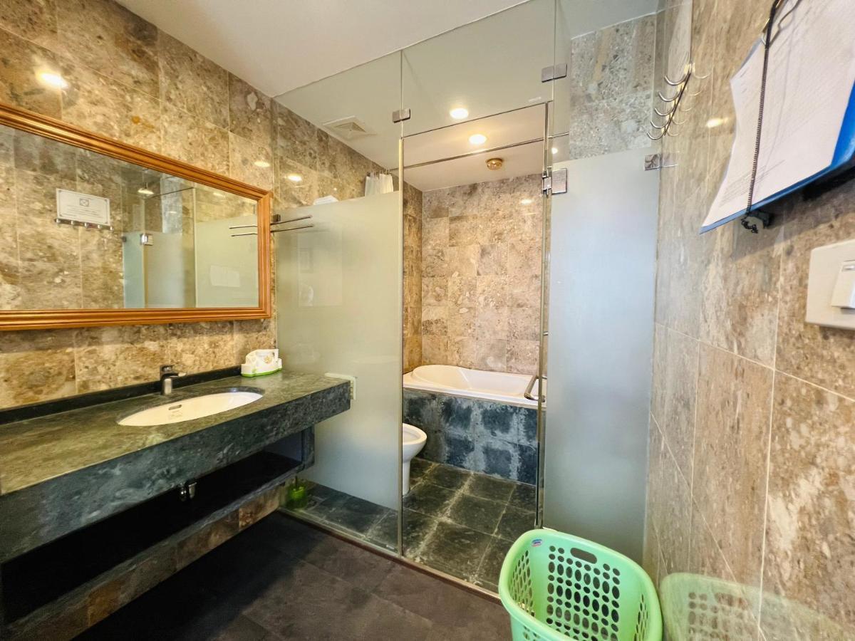 Hotel Hana Riverside Hanoi