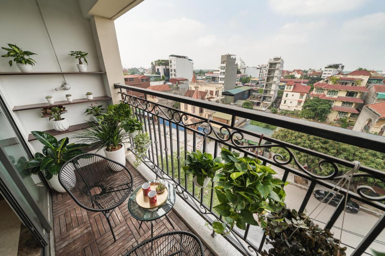Troy House - D'leroi Soleil - 59 Xuan Dieu * Hanoi