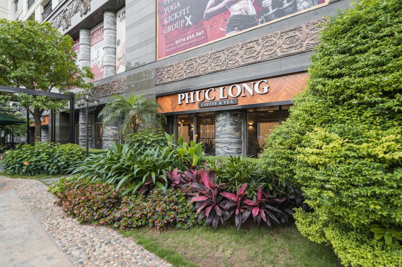 Troy House - D'leroi Soleil - 59 Xuan Dieu * Hanoi