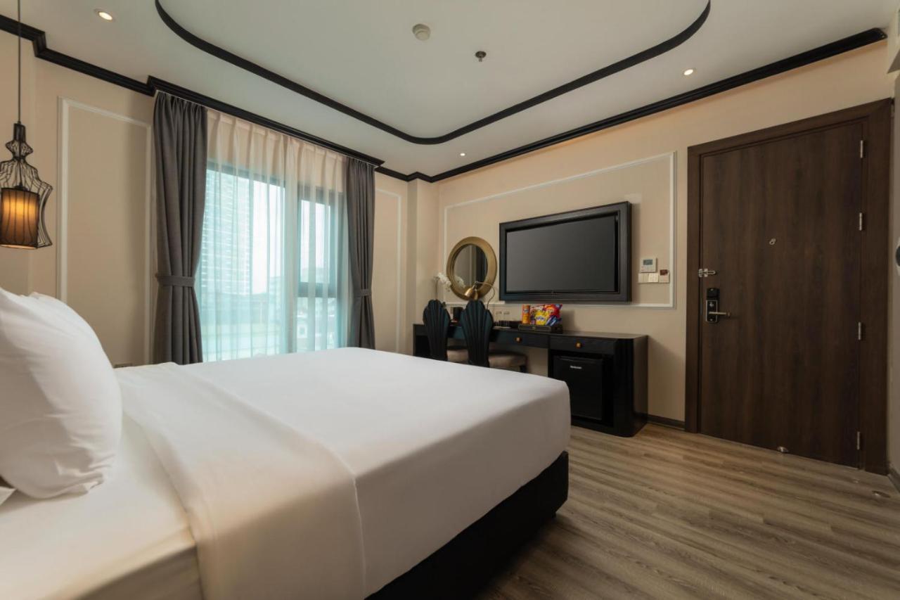 Fte Ba Dinh Hanoi