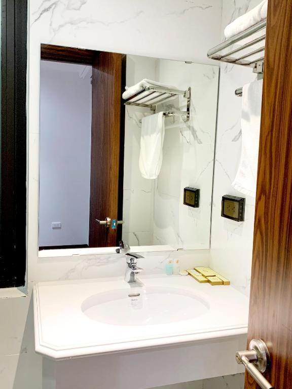 Hotel A25 - 187 Trung Kinh