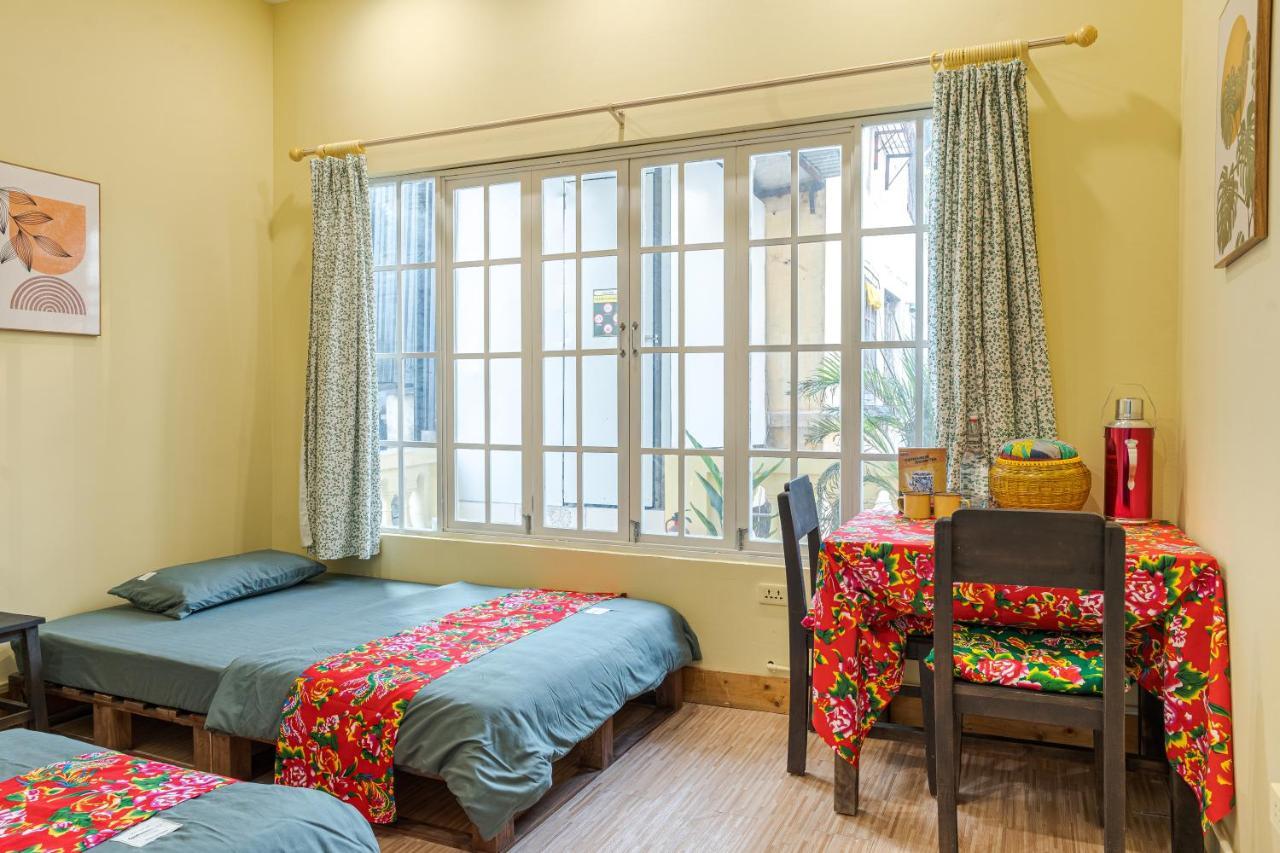 Apartment Retro 80s Hanoi