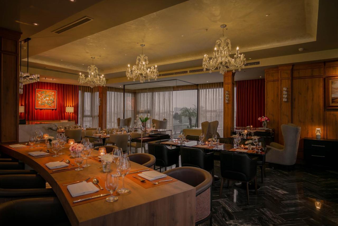 Le Jardin Haute Couture Hotel 4*