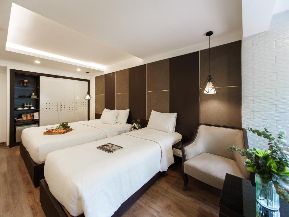 Hotel Keypad - 24 Hang Ga