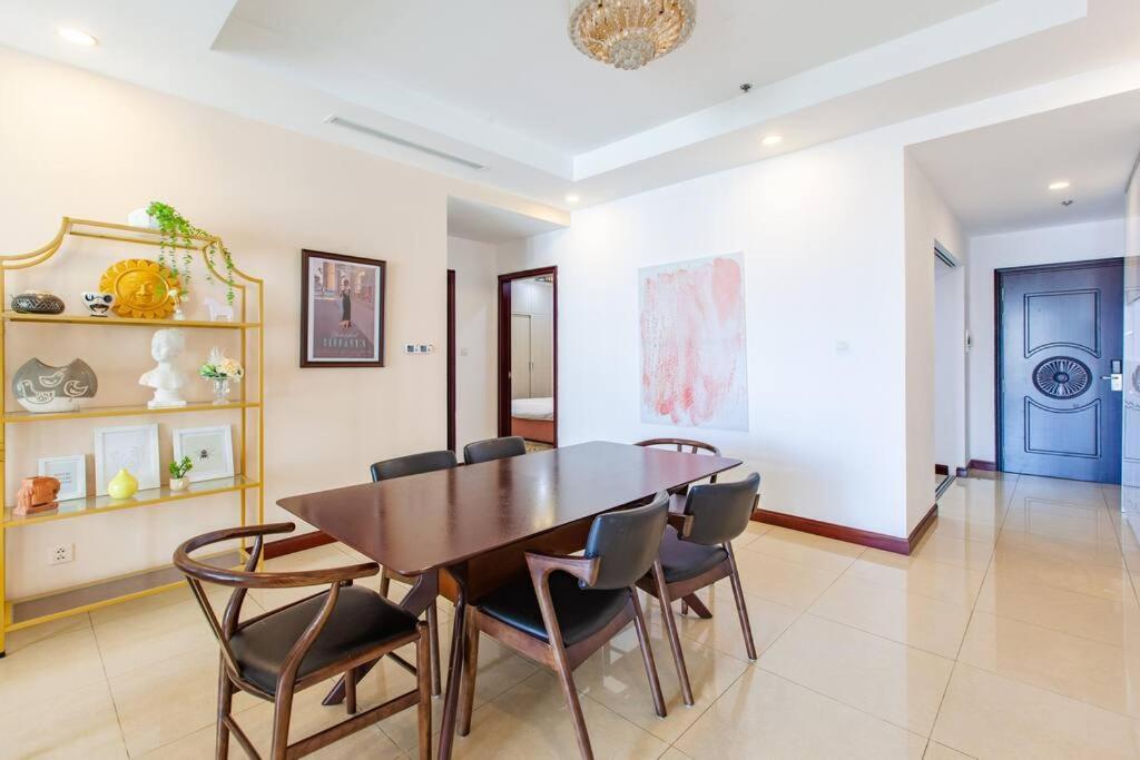Chi's House - Vinhomes Royal - 2br Apartment Hanoi