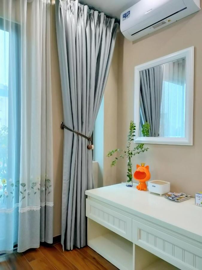 Homestay Nha Pho Ha Noi Sinsoledad - 437 Hong Ha Street