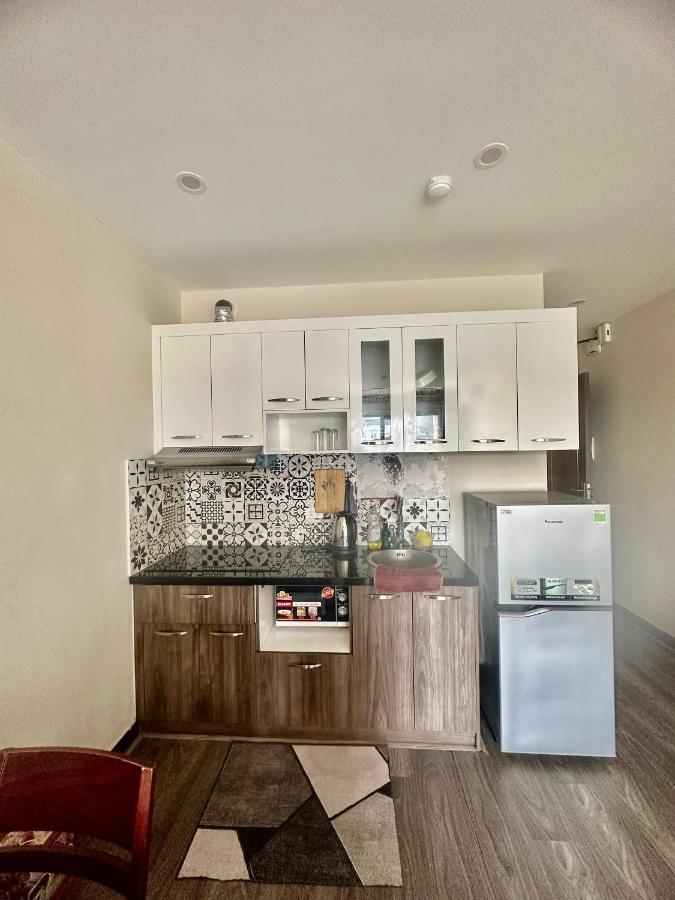 Luxe Paradise Apartment Lac Long Quan 3* Hanoi