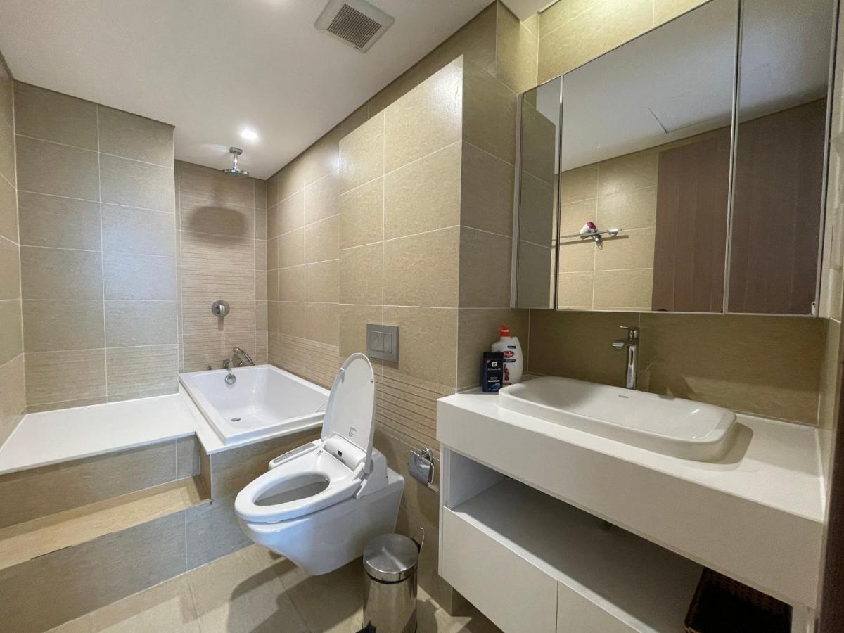 Vinhomes Metropolis Luxury 2 Br *
