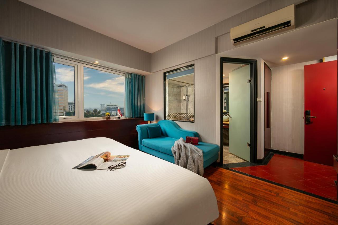 Hotel Ja Cosmo And Hanoi
