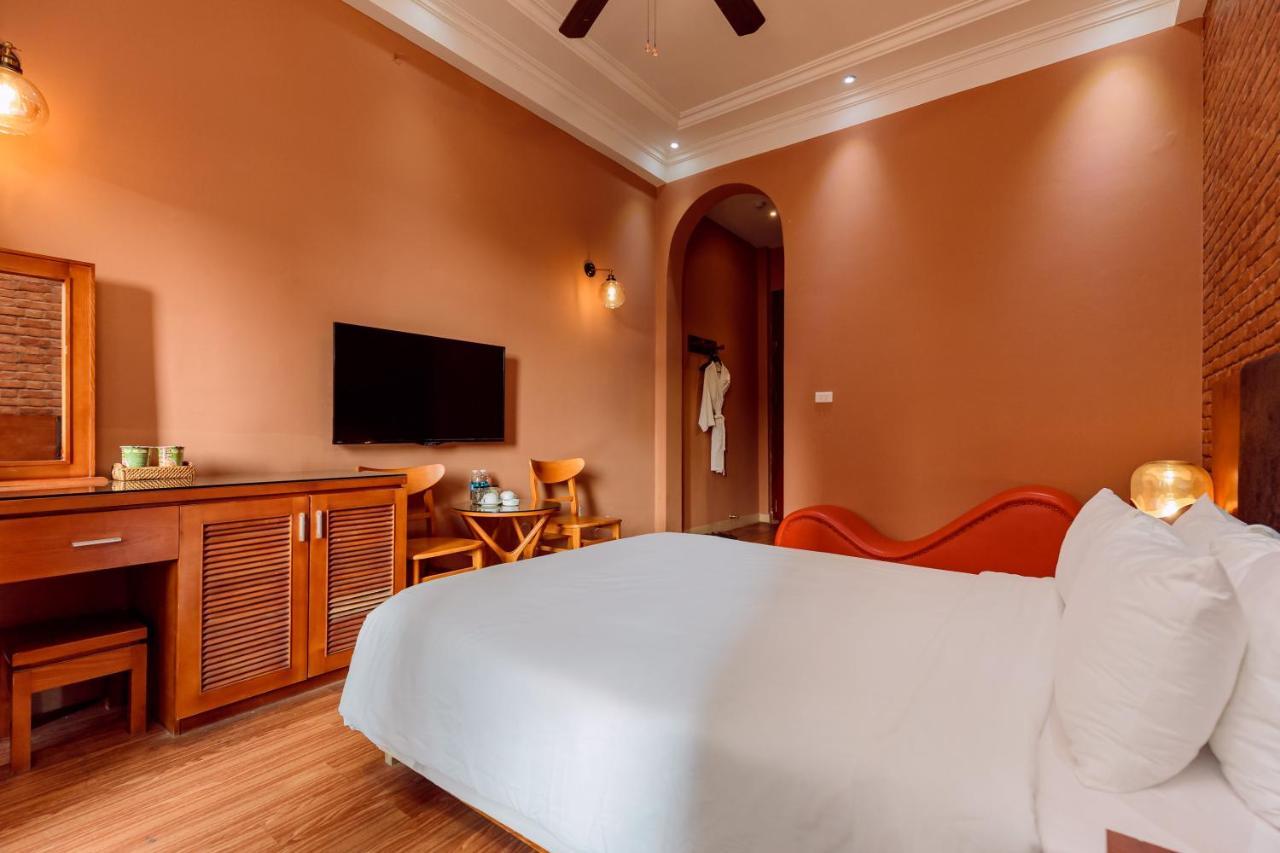 Super Oyo Capital O 1173 Le Grand - The Ruby Hotel 3*