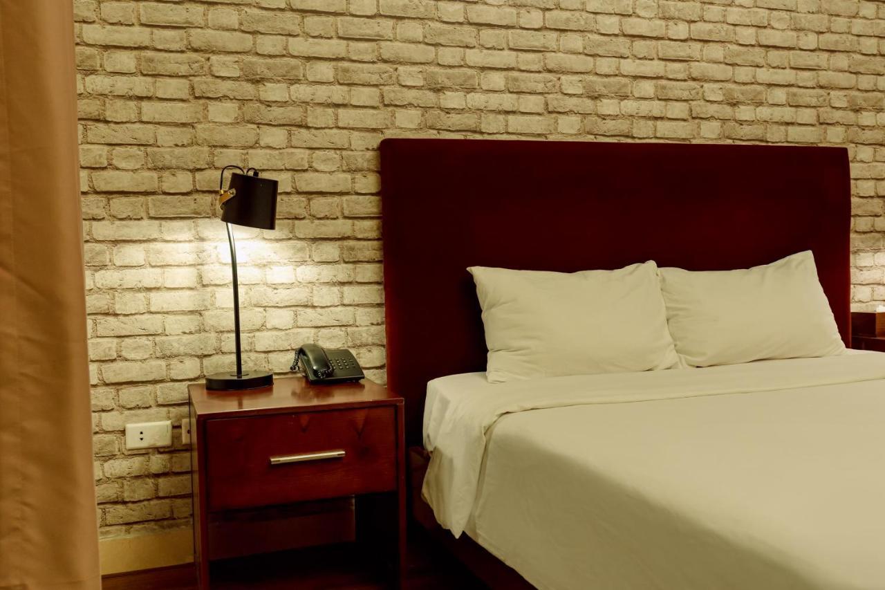 Super Oyo Capital O 1173 Le Grand - The Ruby Hotel