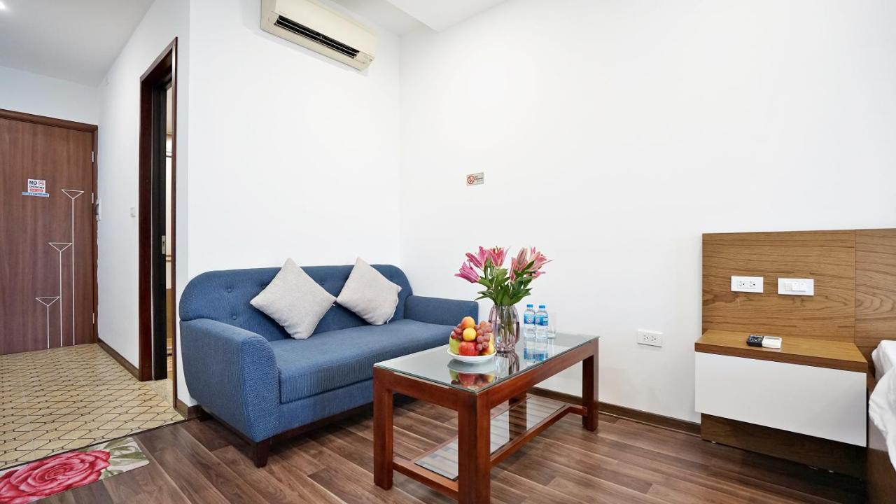Cl•charming Studio Apt•balcony/laundry•van Mieu *