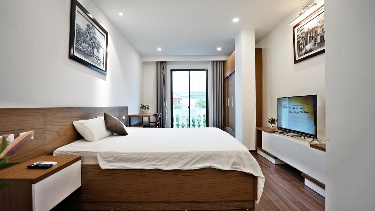 Apartment Cl•charming Studio Apt•balcony/laundry•van Mieu *