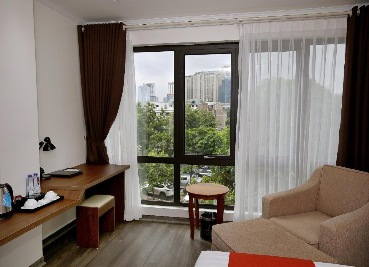 Luckful Hotel 3*