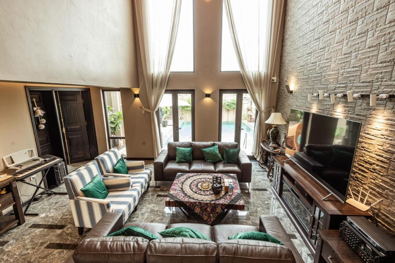 Vila Lan'd - Venuestay