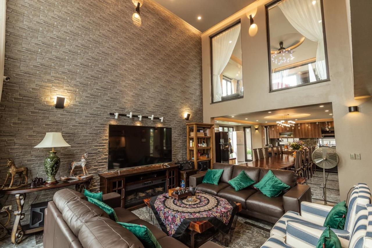 Vila Lan'd - Venuestay *