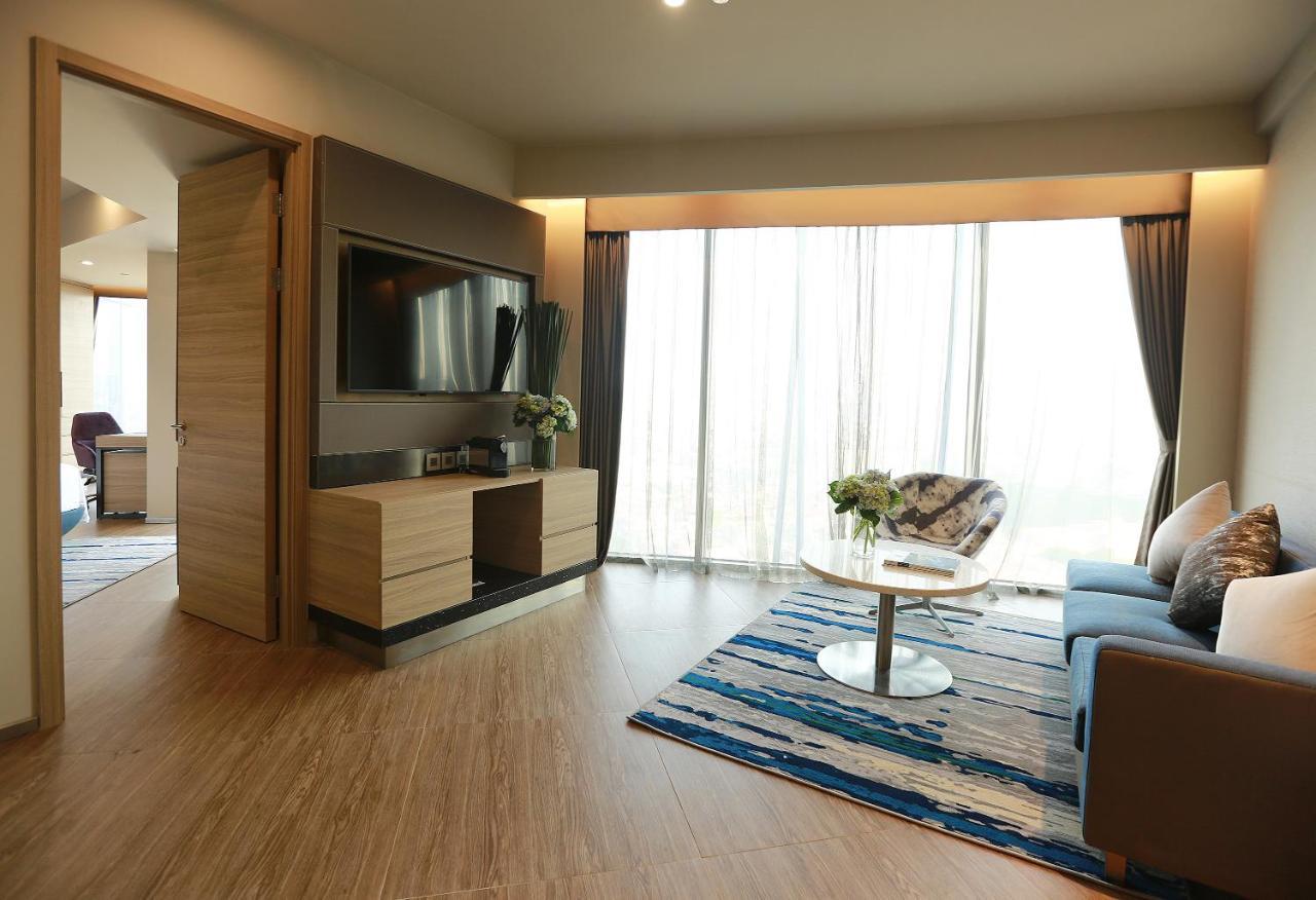 Hotel Novotel Thai Ha Hanoi
