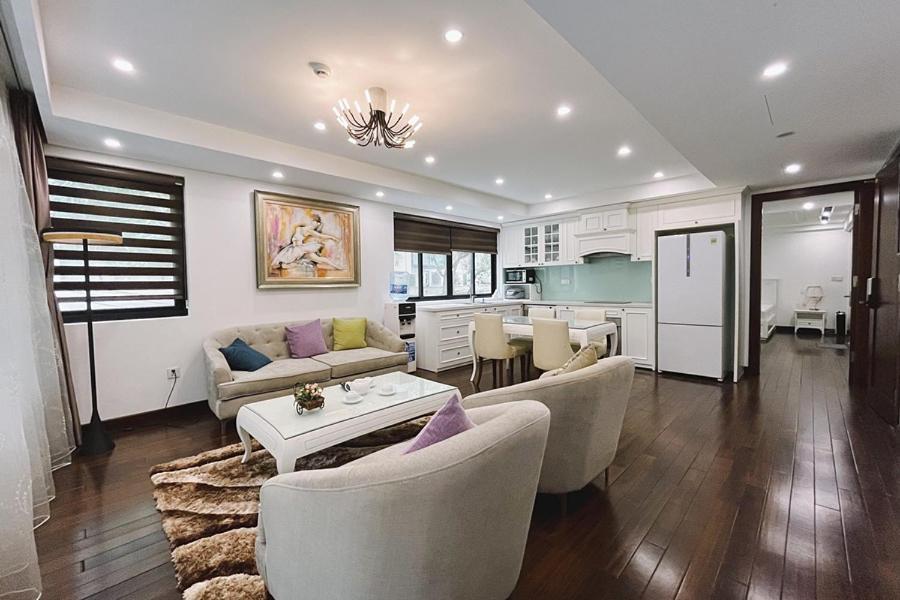 8 - Luxury Apartment, Open View * Hanoi