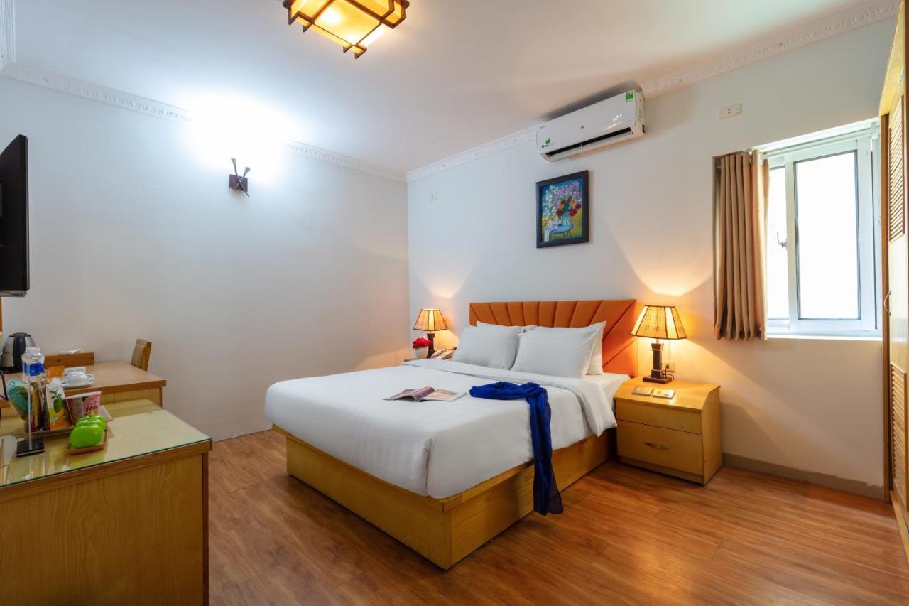 Blau 3* Hanoi