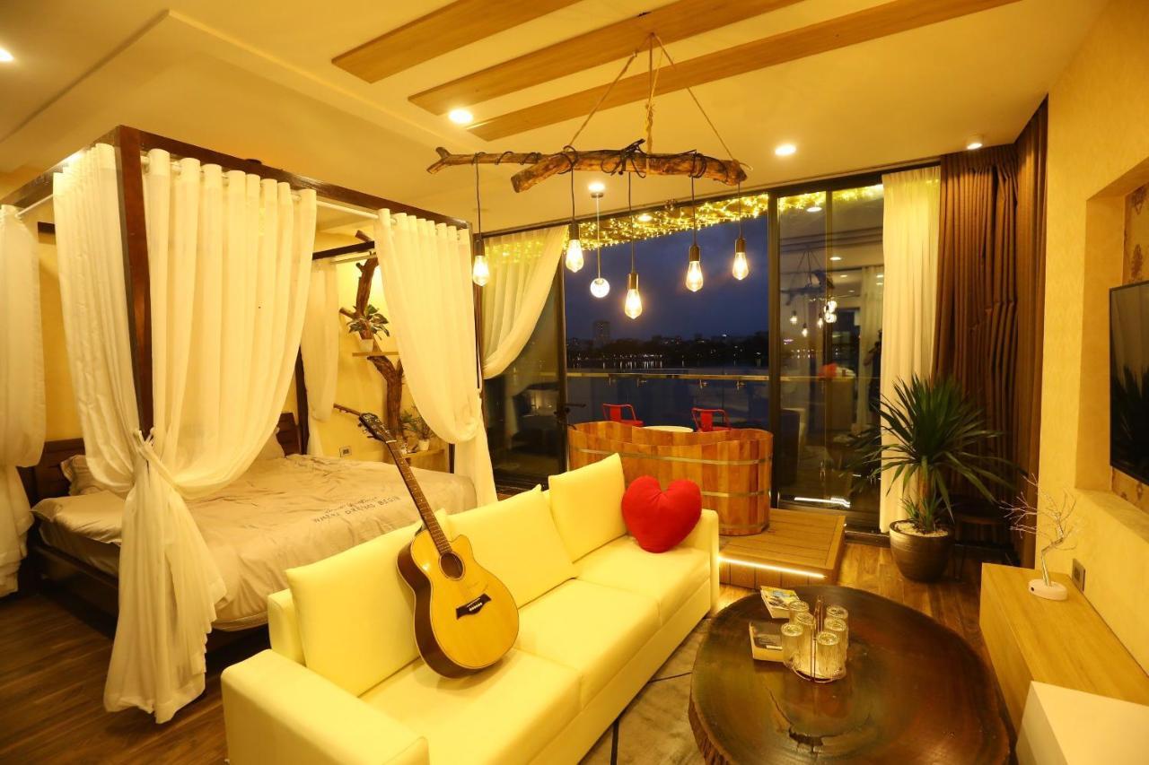 A La Aparthotel