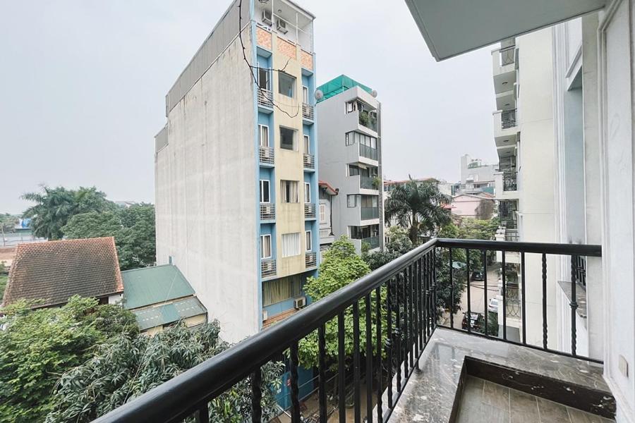 8 - Luxury Apartment, Open View * Hanoi