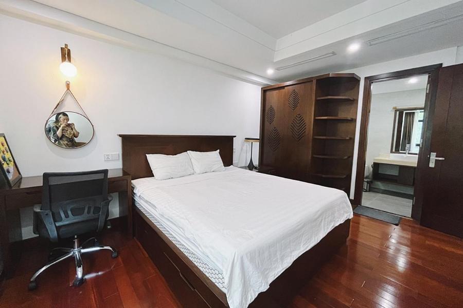 8 - Luxury Apartment, Open View