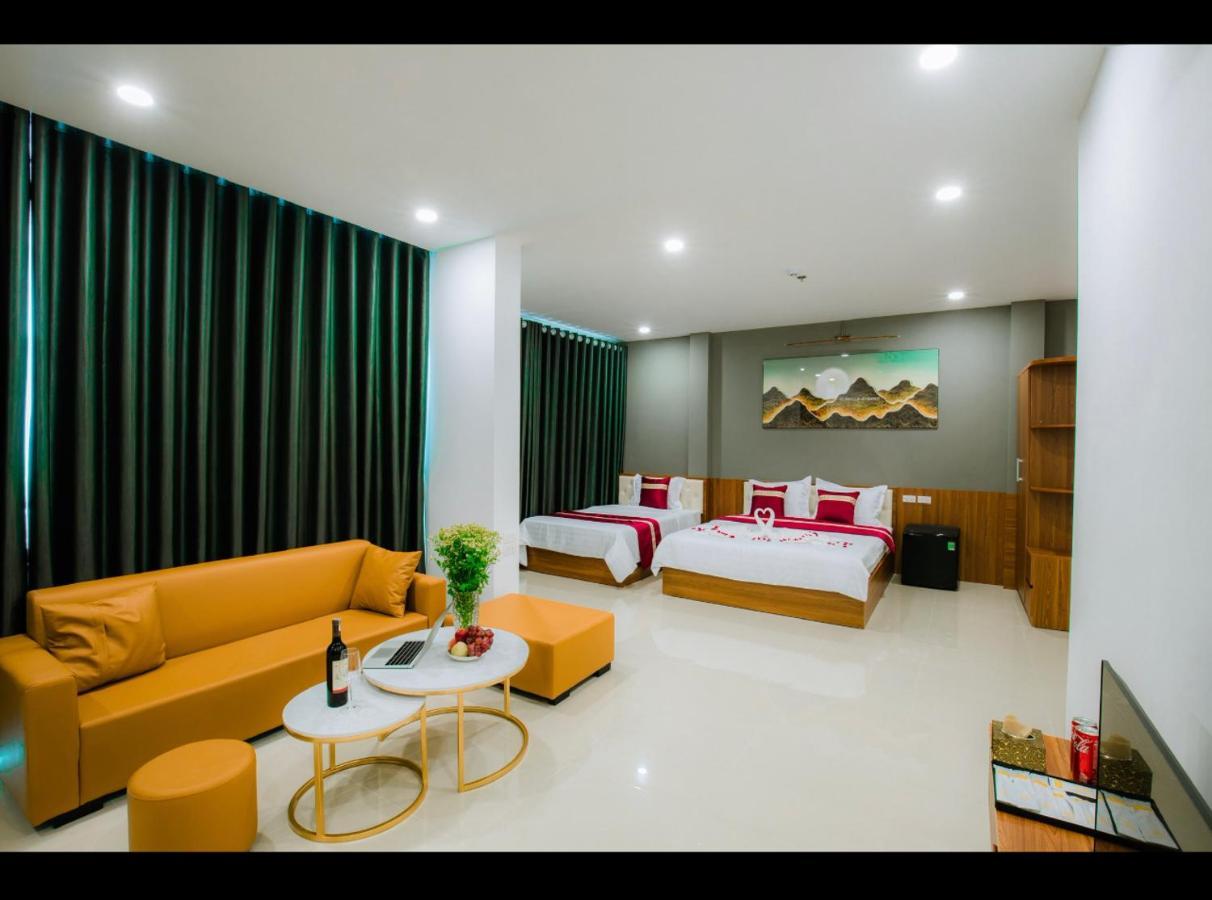 Hotel T.a & *