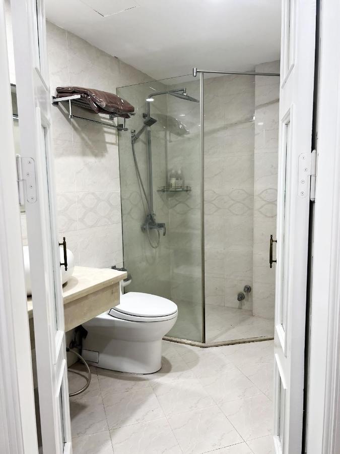 L-amant Alley Apartment