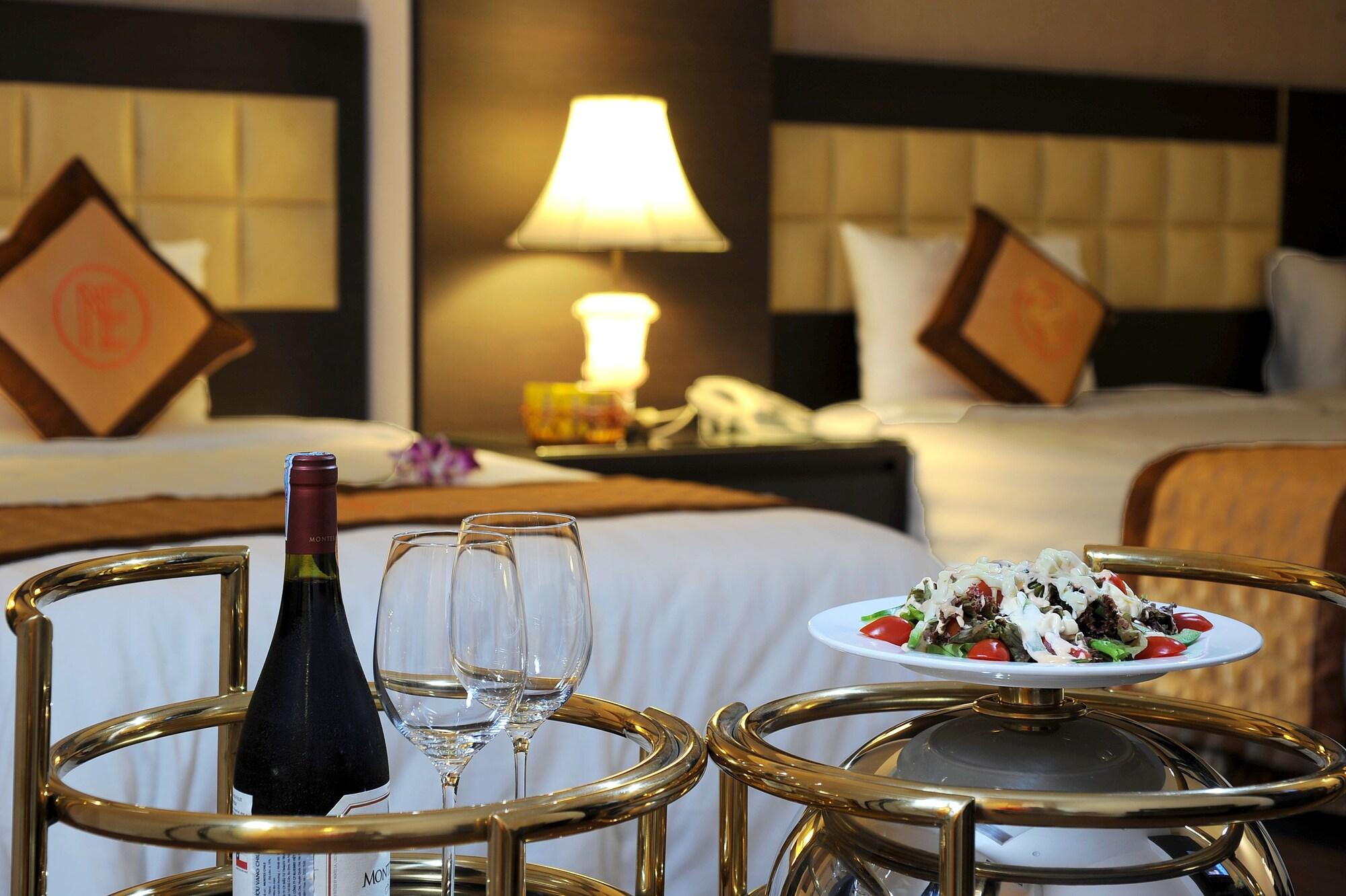 Hotel New Era &